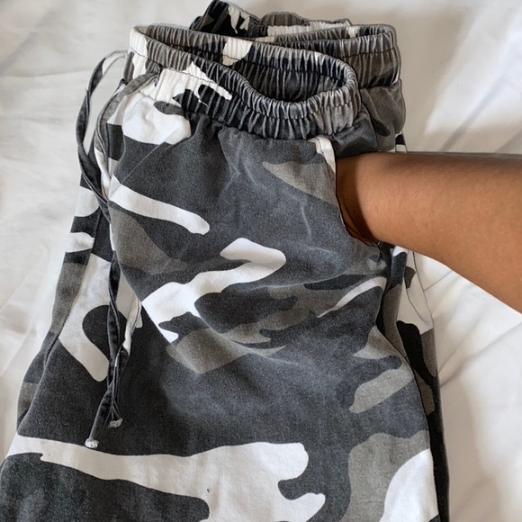 Camo cargo pants - Picture 3 of 3